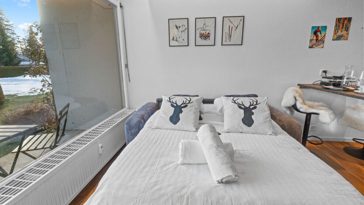 Photo of Bedroom in Noes