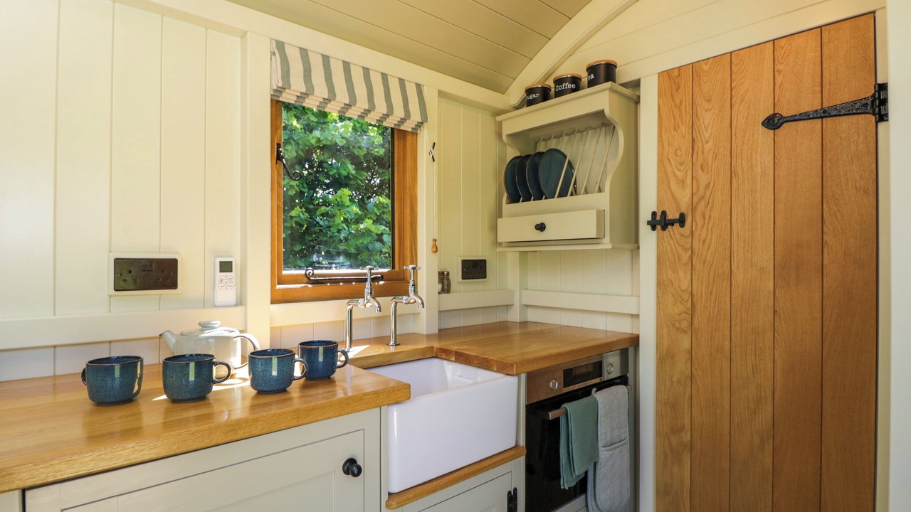 Photo of Kitchen in South Leigh