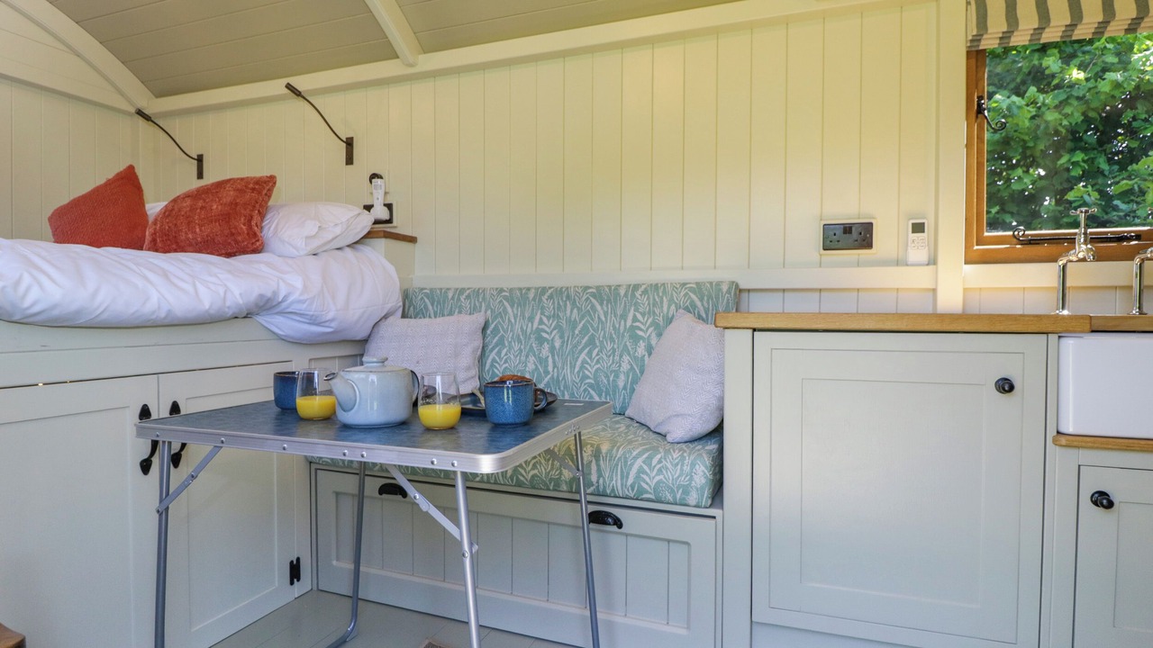 Photo of Bedroom in South Leigh