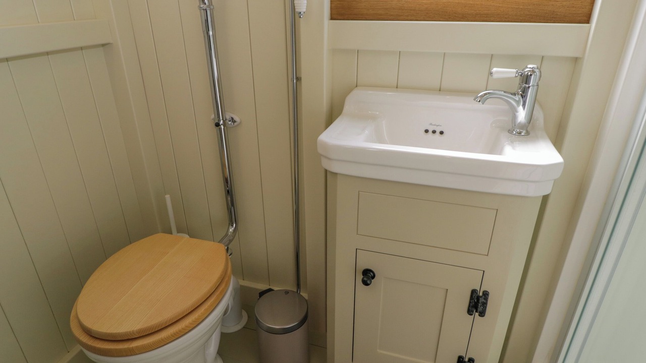 Photo of Bathroom in South Leigh