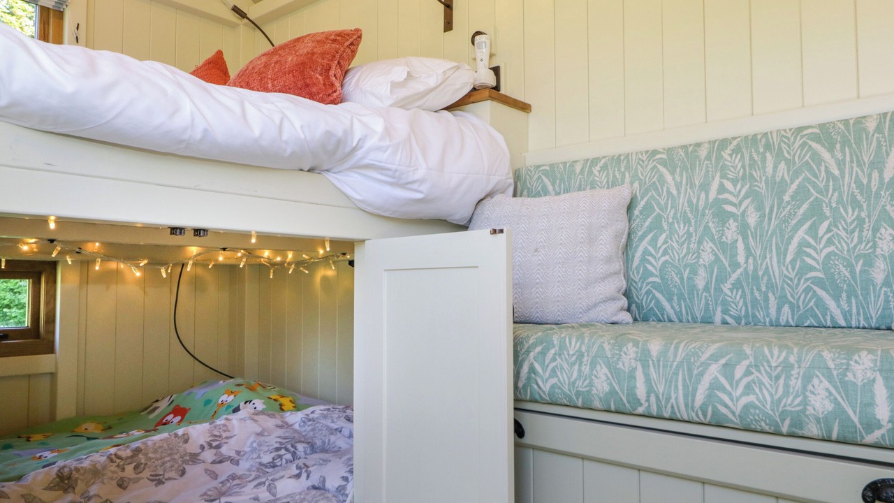 Photo of Bedroom in South Leigh