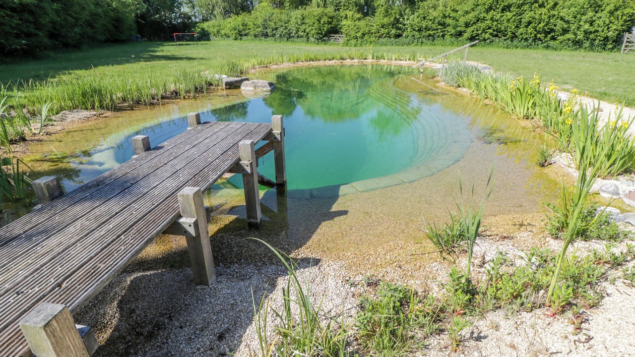 Photo of Outdoor in South Leigh