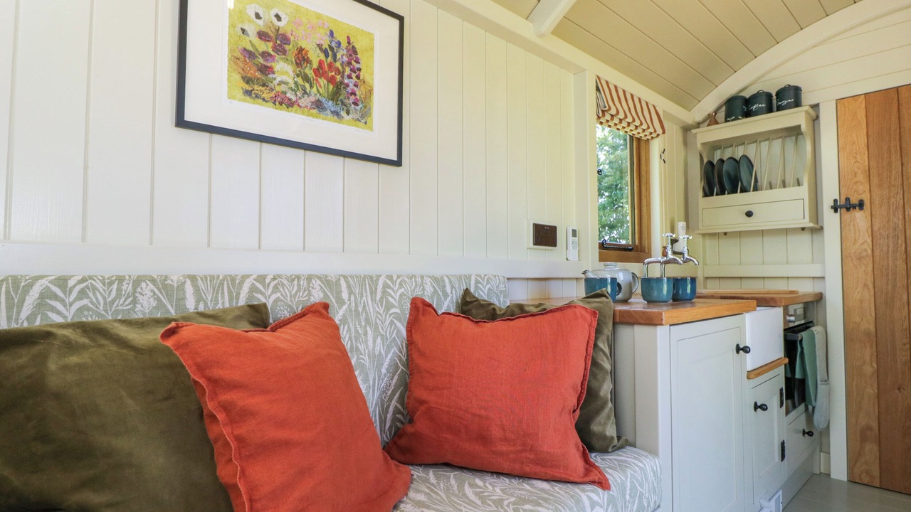 Photo of Others in South Leigh