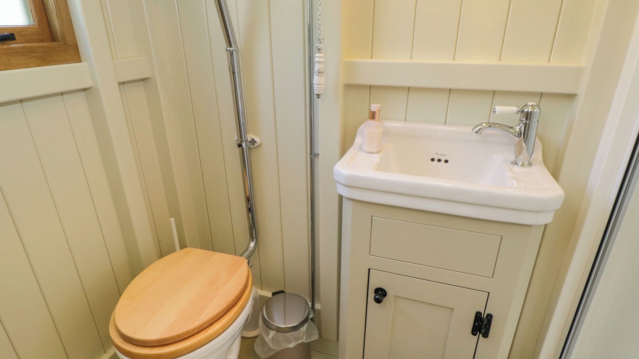 Photo of Bathroom in South Leigh