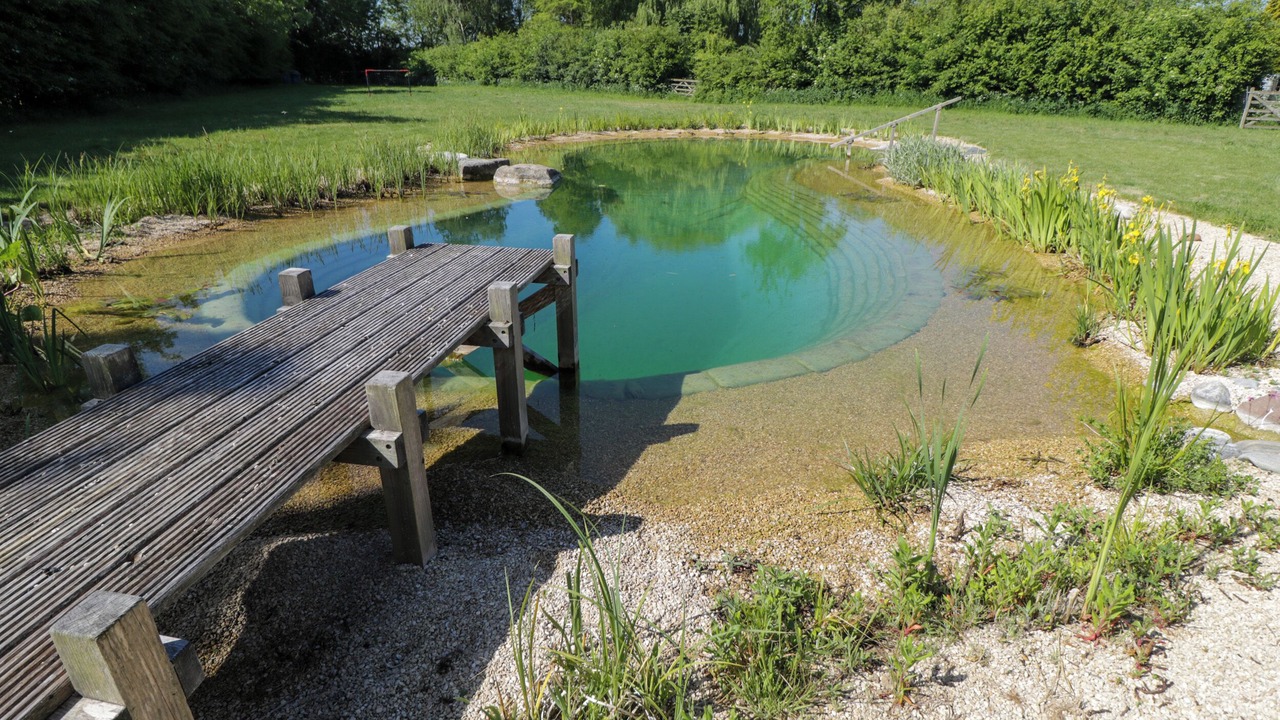 Photo of Outdoor in South Leigh