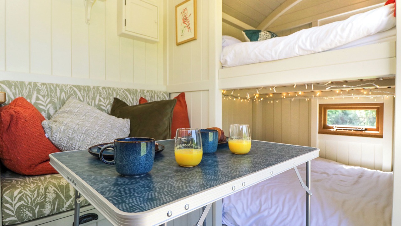 Photo of Bedroom in South Leigh