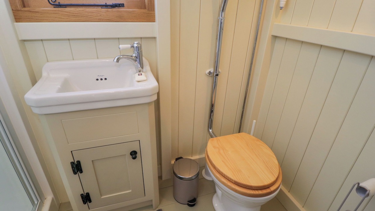 Photo of Bathroom in South Leigh