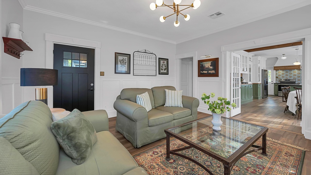 Photo of Livingroom in Brookview