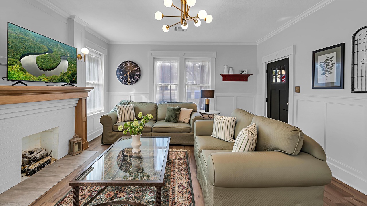 Photo of Livingroom in Brookview