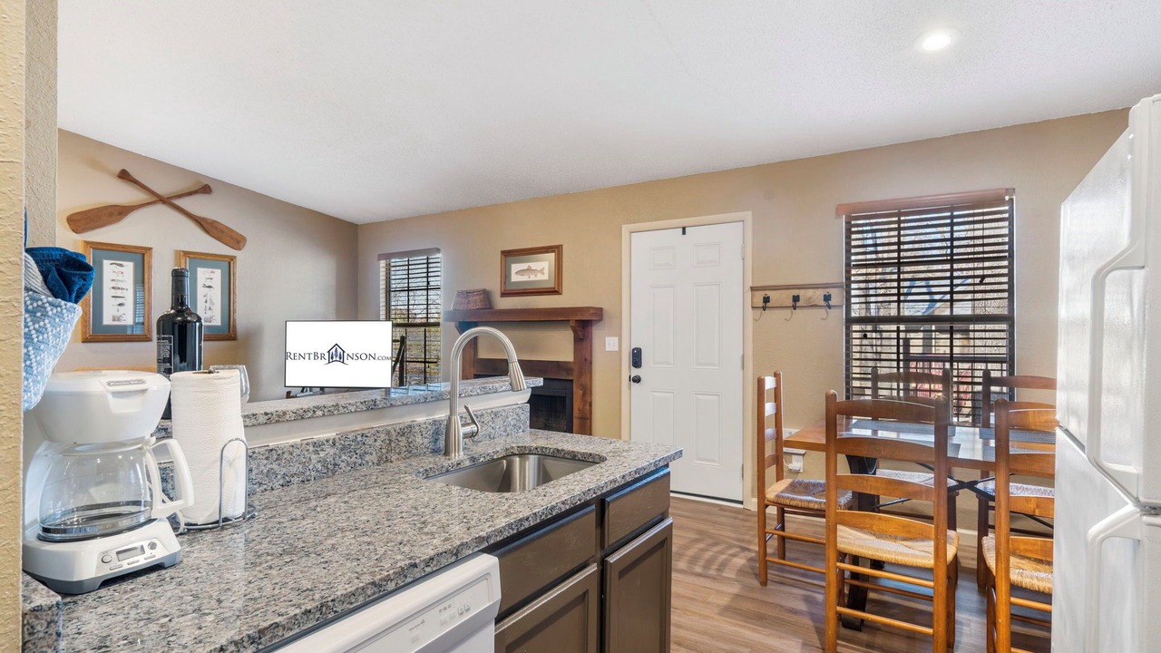 Photo of Kitchen in Kimberling City
