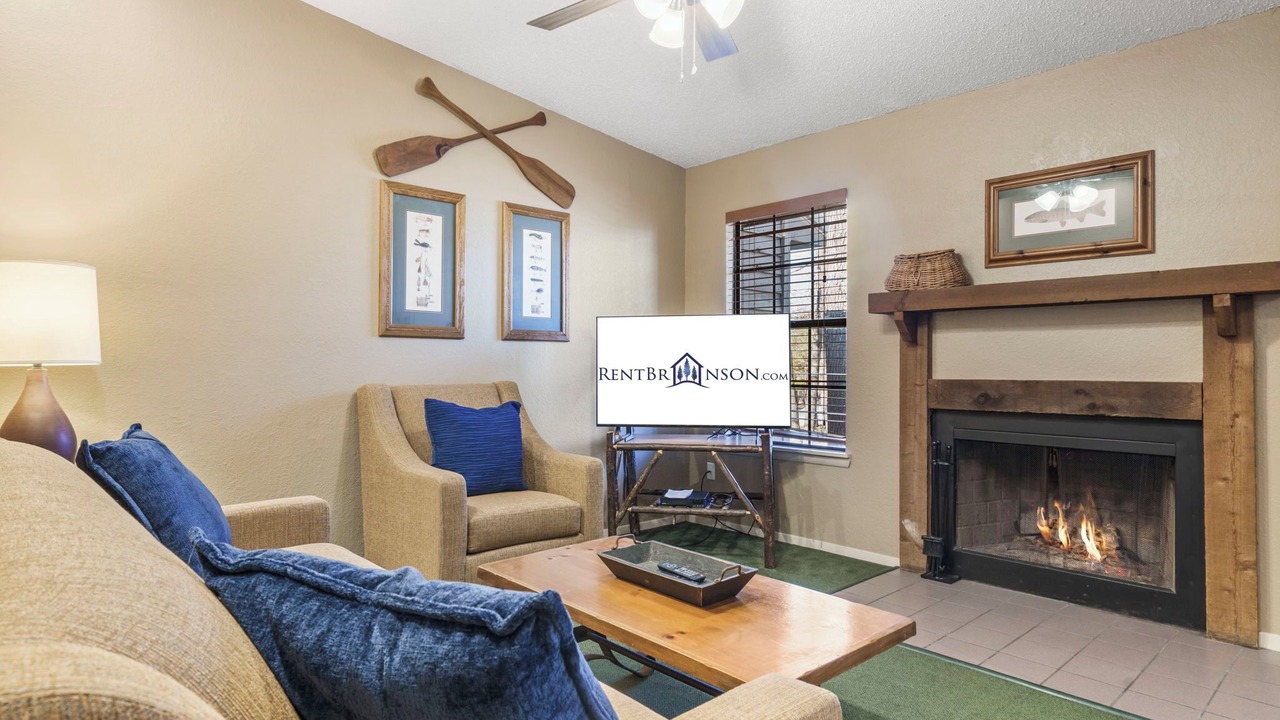 Photo of Livingroom in Kimberling City