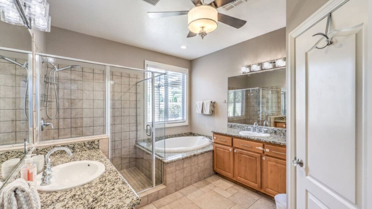 Photo of Bathroom in Green Valley Ranch