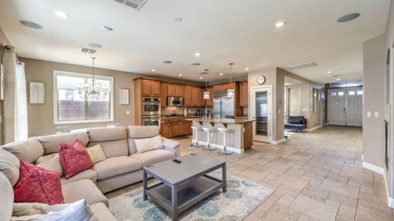 Photo of Livingroom in Green Valley Ranch