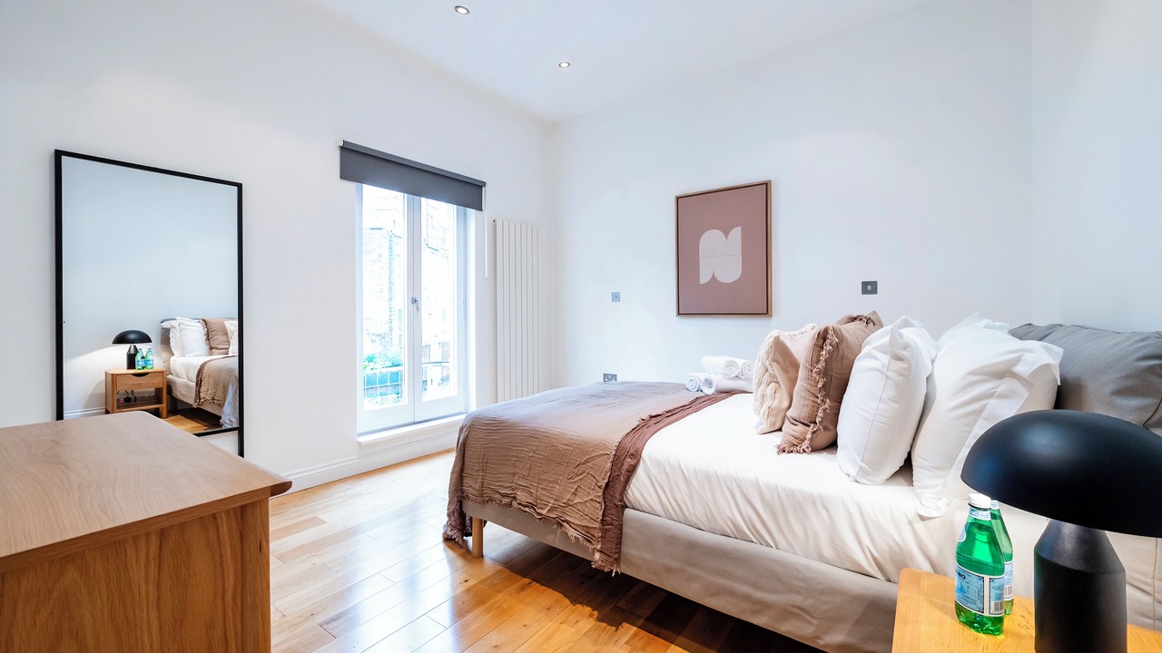 Photo of Bedroom in Covent Garden