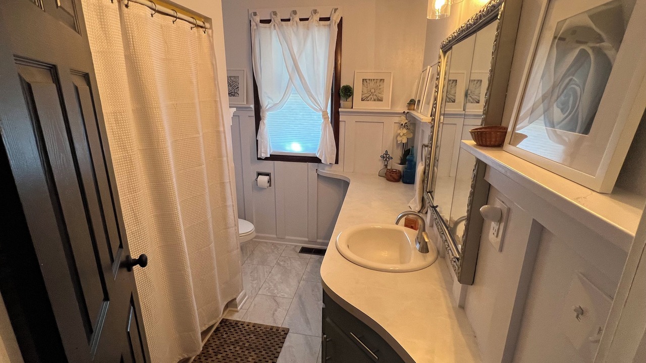 Photo of Bathroom in Baxter Springs