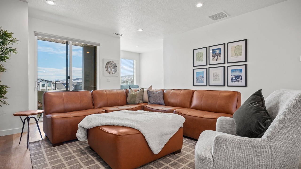 Photo of Bedroom in Mountain Green