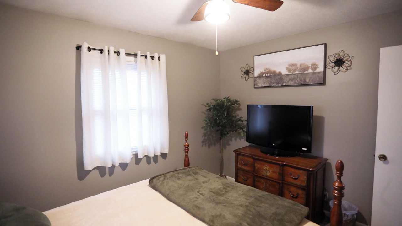 Photo of Bedroom in Salina
