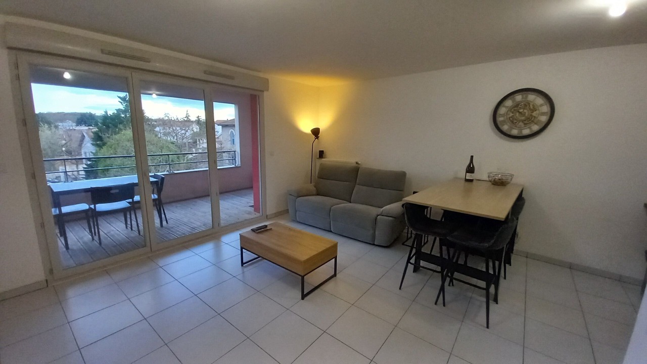 Photo of Livingroom in Pierre-Benite