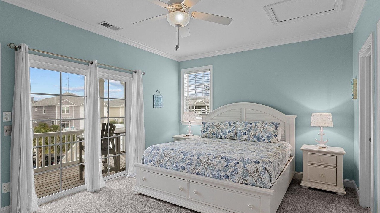 Photo of Bedroom in Atlantic Beach