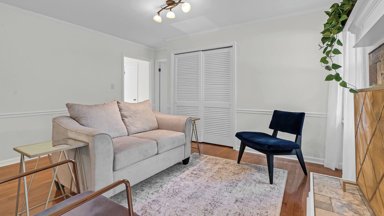 Photo of Livingroom in Durham