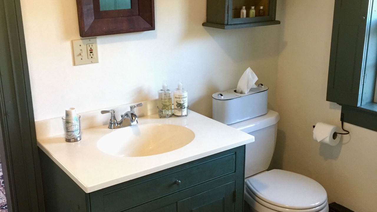 Photo of Bathroom in Glastonbury