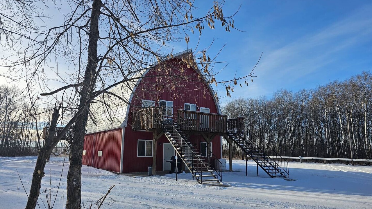 Photo of Outdoor in Division No. 16
