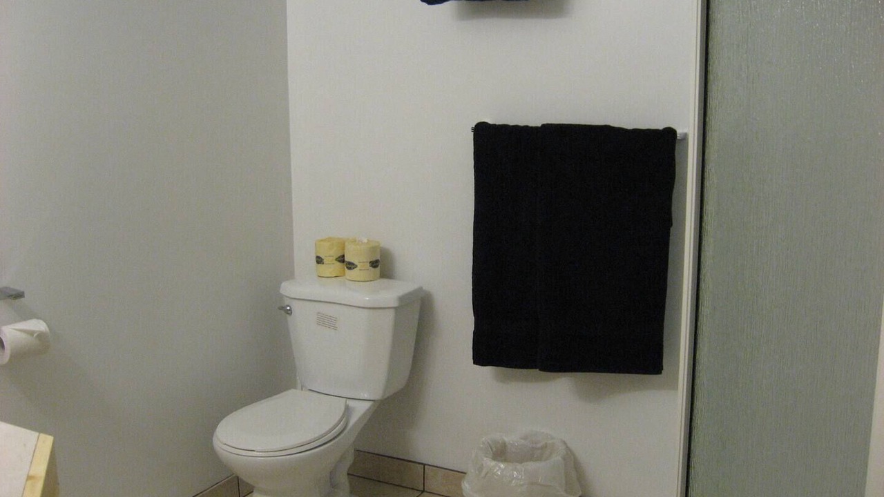 Photo of Bathroom in Division No. 16