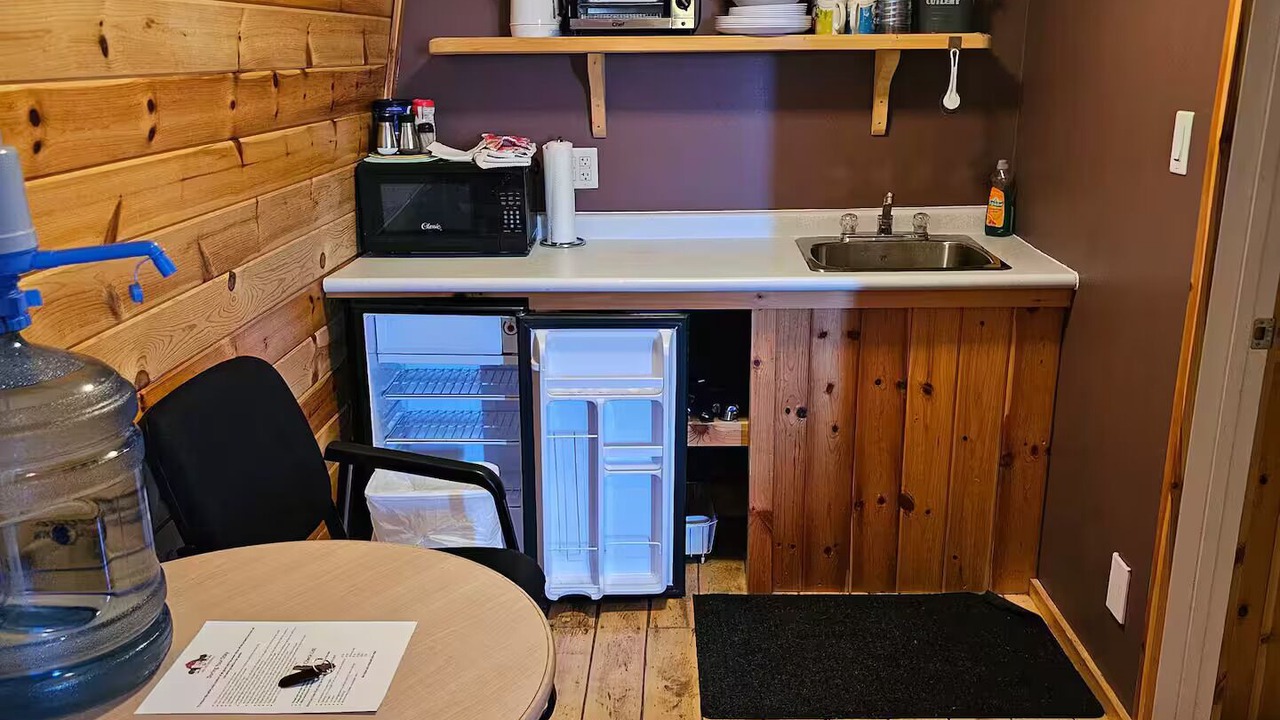 Photo of Kitchen in Division No. 16