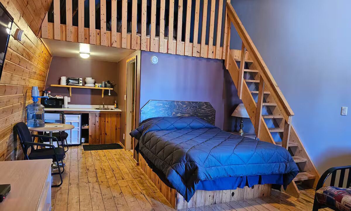 Photo of Bedroom in Division No. 16