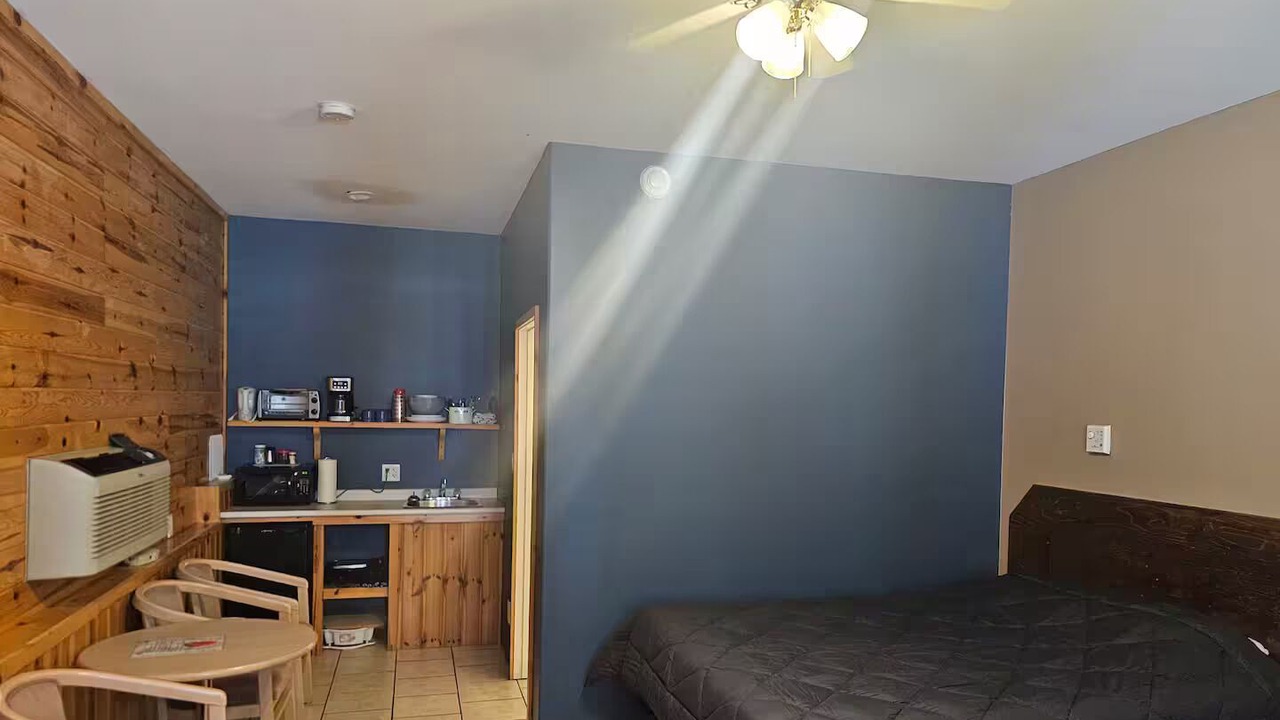 Photo of Bedroom in Division No. 16