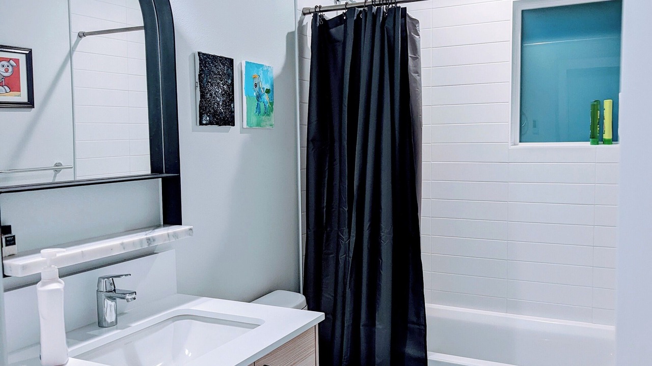 Photo of Bathroom in North Queen Anne