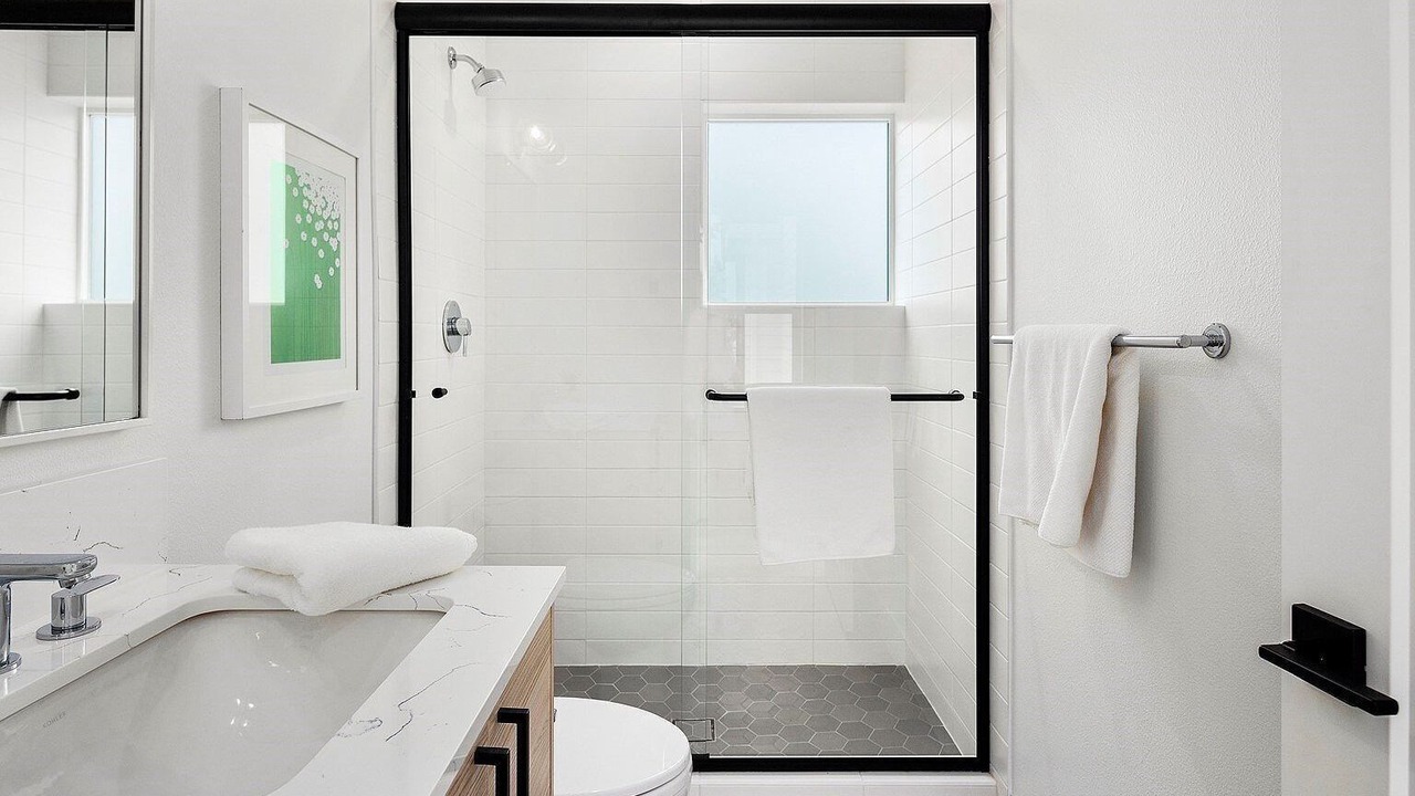 Photo of Bathroom in North Queen Anne