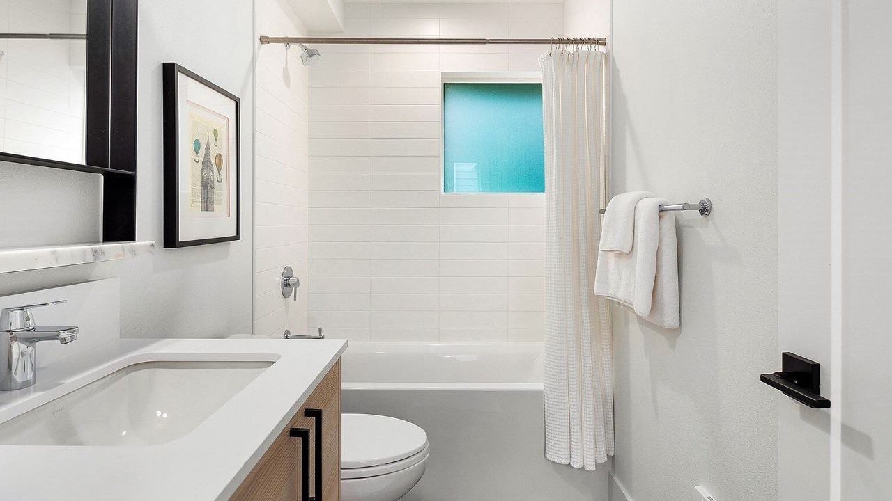 Photo of Bathroom in North Queen Anne