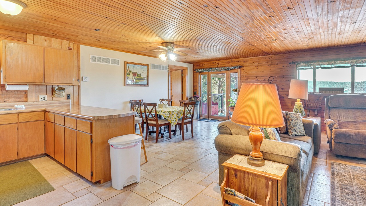 Photo of Livingroom in Shell Knob