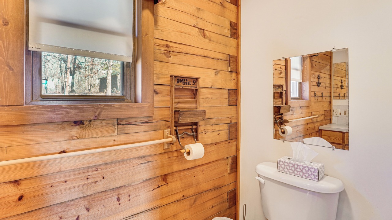 Photo of Bathroom in Shell Knob