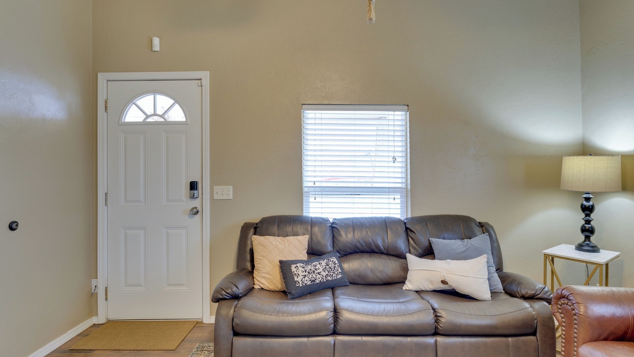 Photo of Livingroom in Guthrie