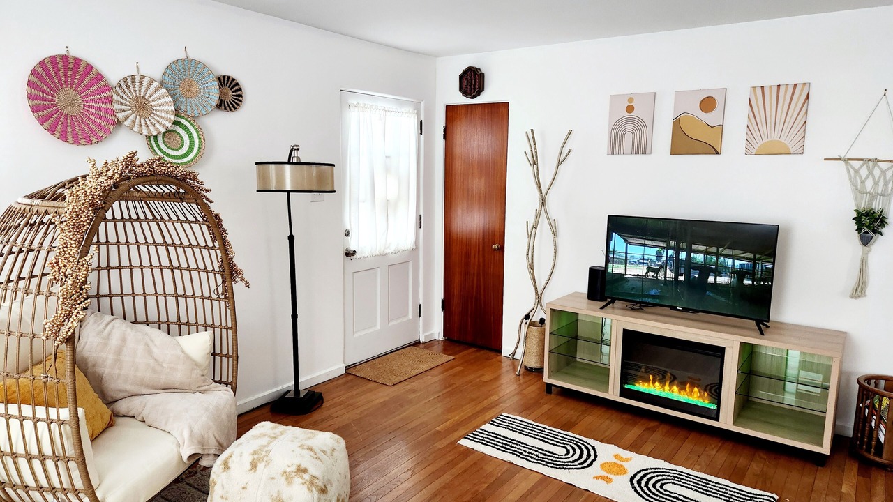 Photo of Livingroom in Godfrey