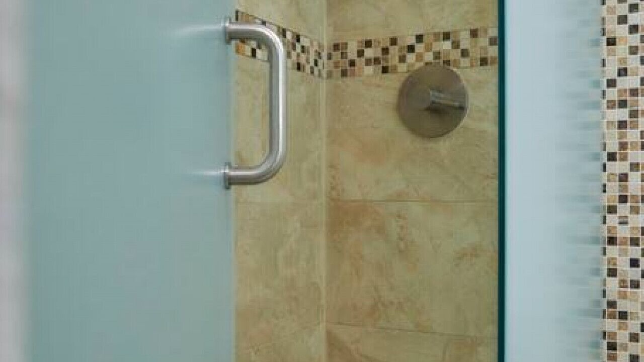 Photo of Bathroom in Hialeah