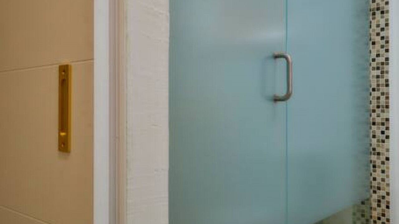 Photo of Bathroom in Hialeah