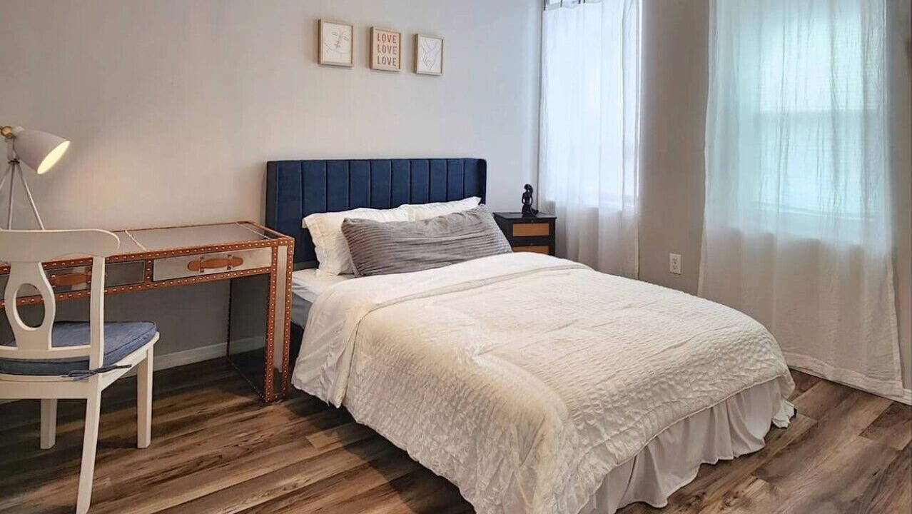 Photo of Bedroom in Indian Orchard