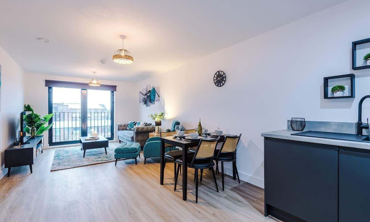 Photo of Others in Vauxhall