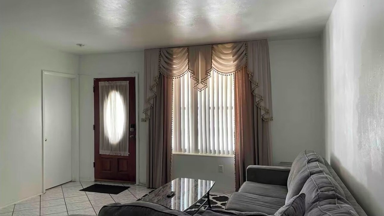 Photo of Livingroom in North Miami