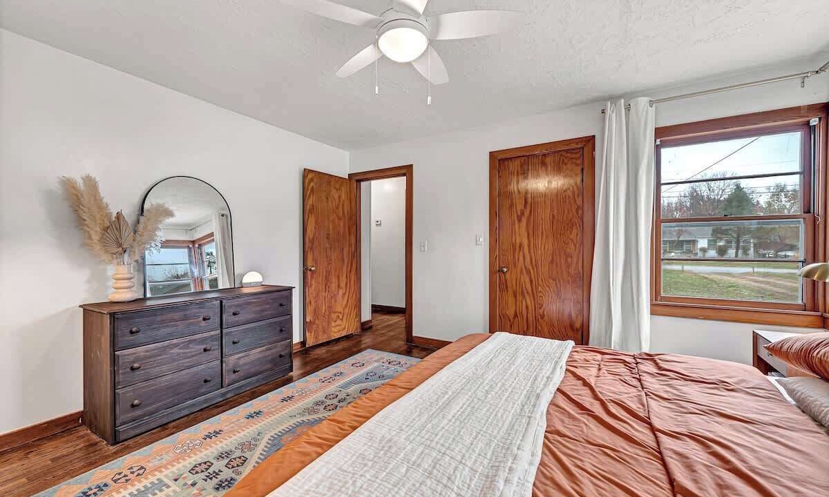 Photo of Bedroom in Siloam Springs