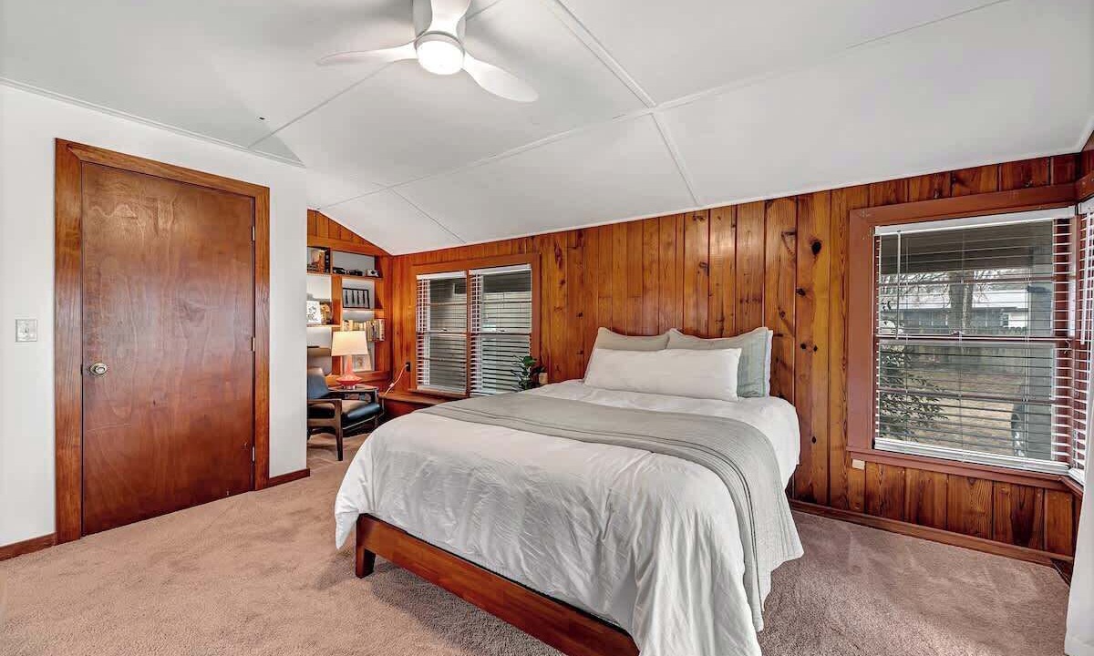 Photo of Bedroom in Siloam Springs