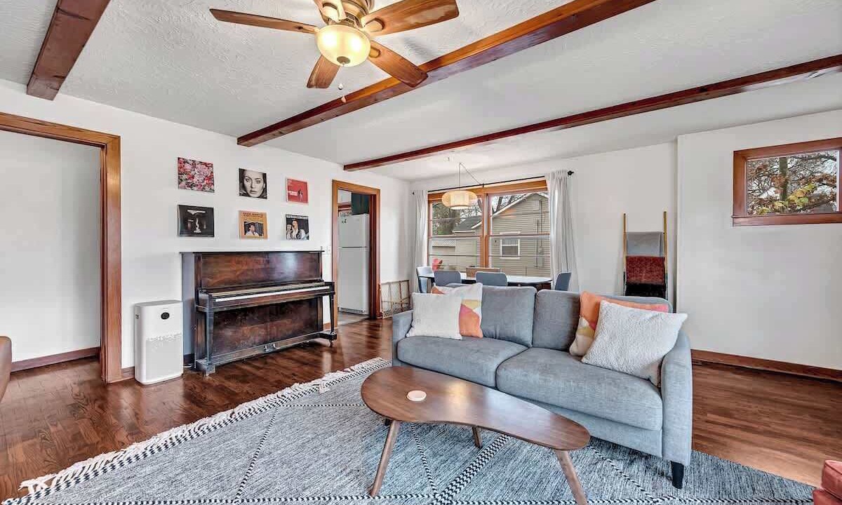Photo of Livingroom in Siloam Springs