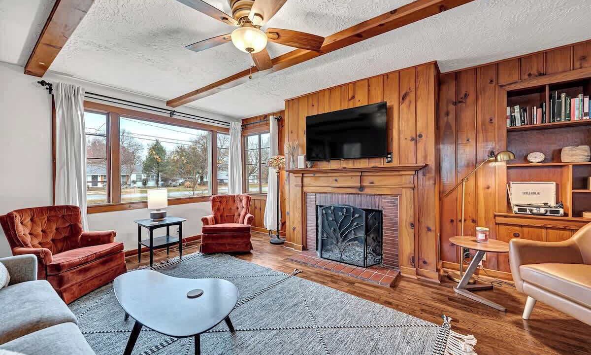 Photo of Livingroom in Siloam Springs