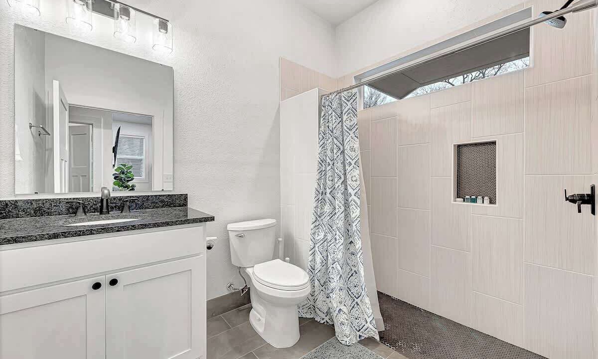 Photo of Bathroom in Siloam Springs
