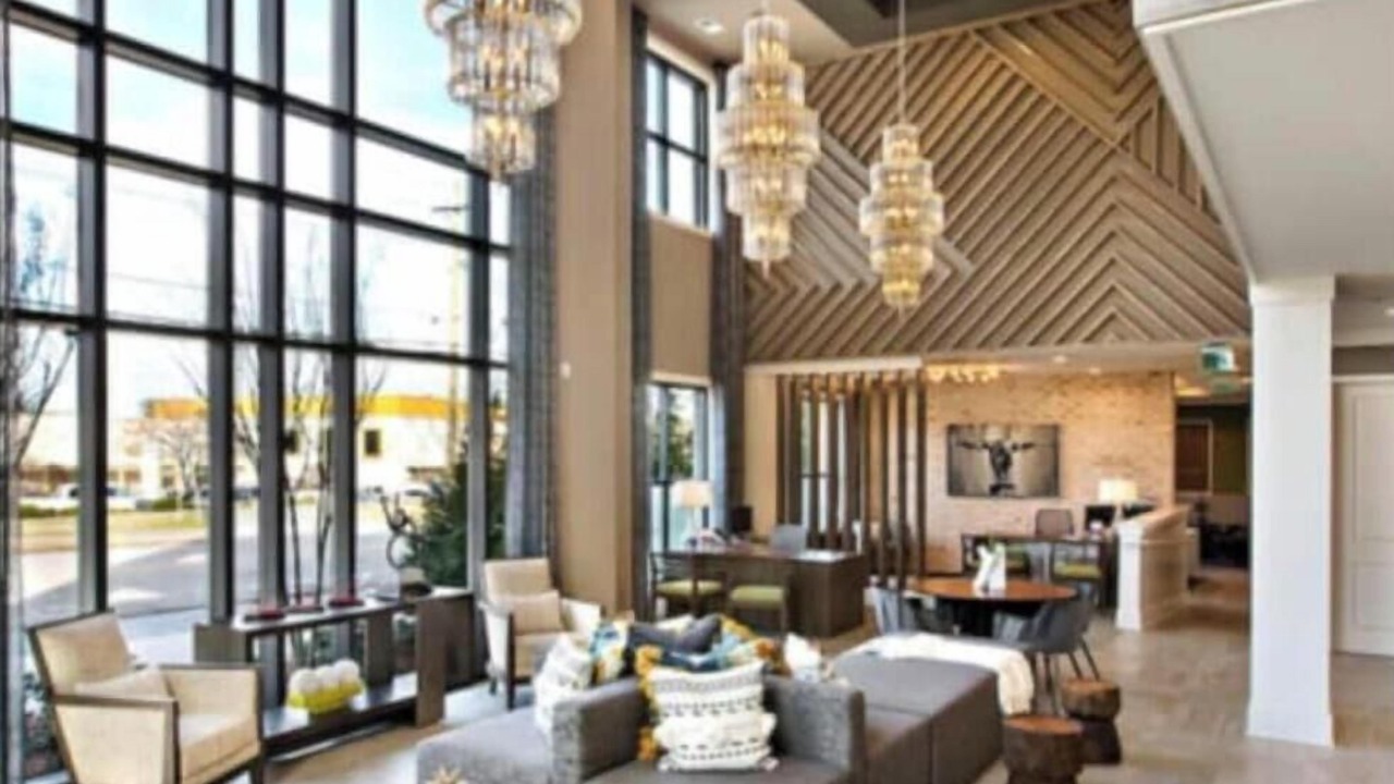 Photo of Others in Lindbergh