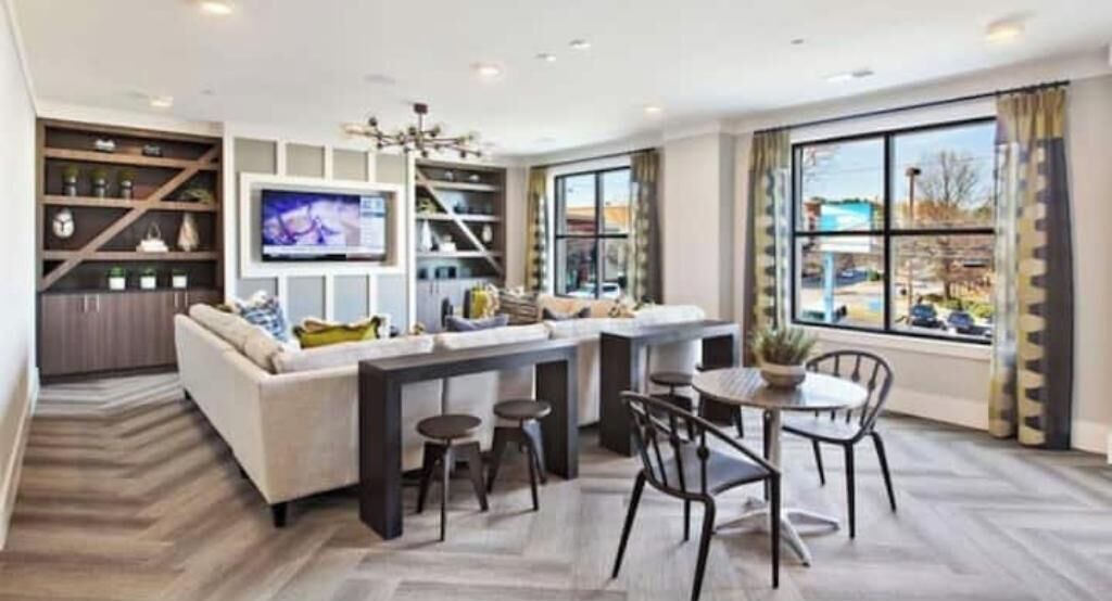 Photo of Others in Lindbergh