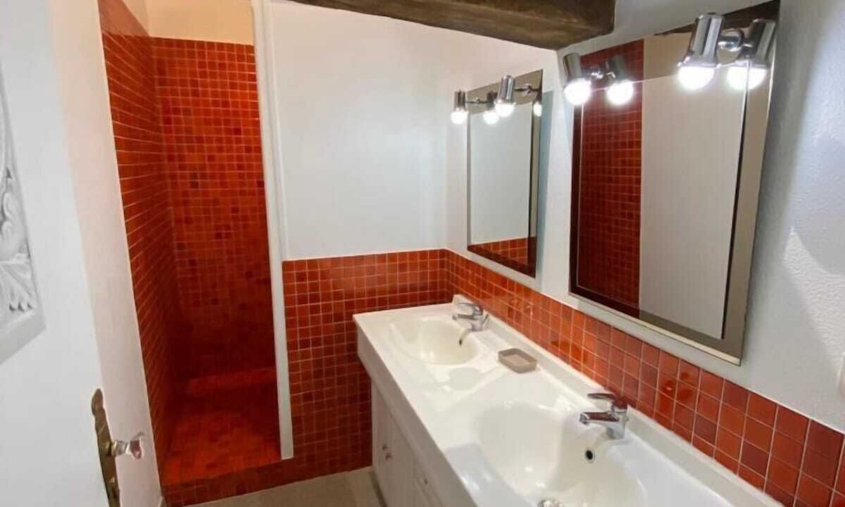 Photo of Bathroom in La Previere